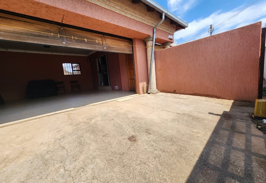 House sold in Olievenhoutbosch