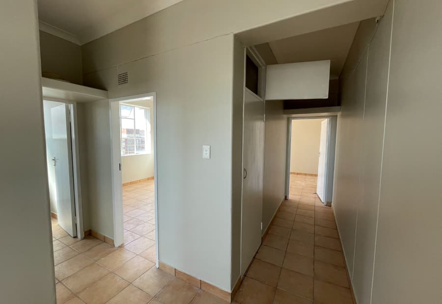 Apartment sold in Sunnyside