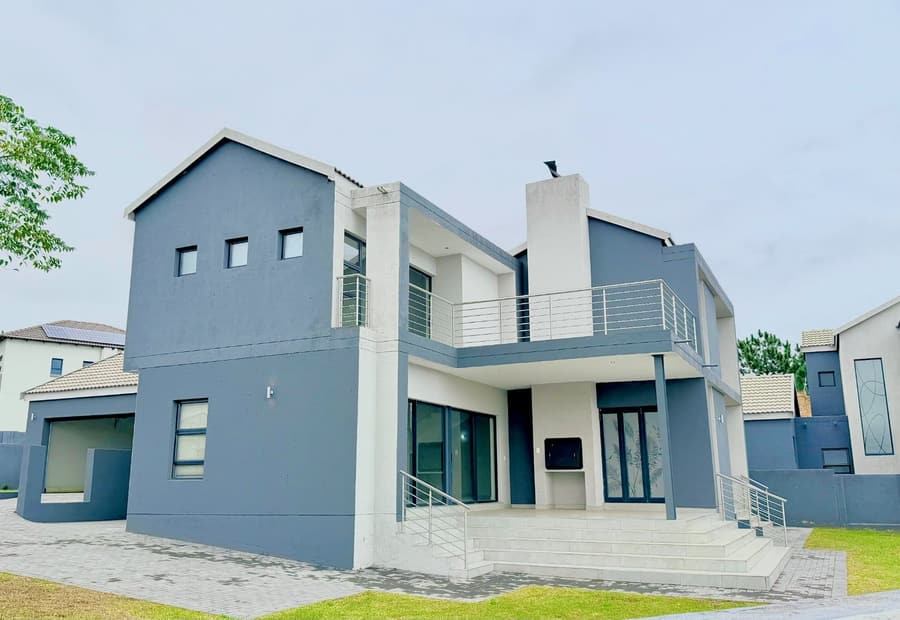 House sold in Thatchfield Estate