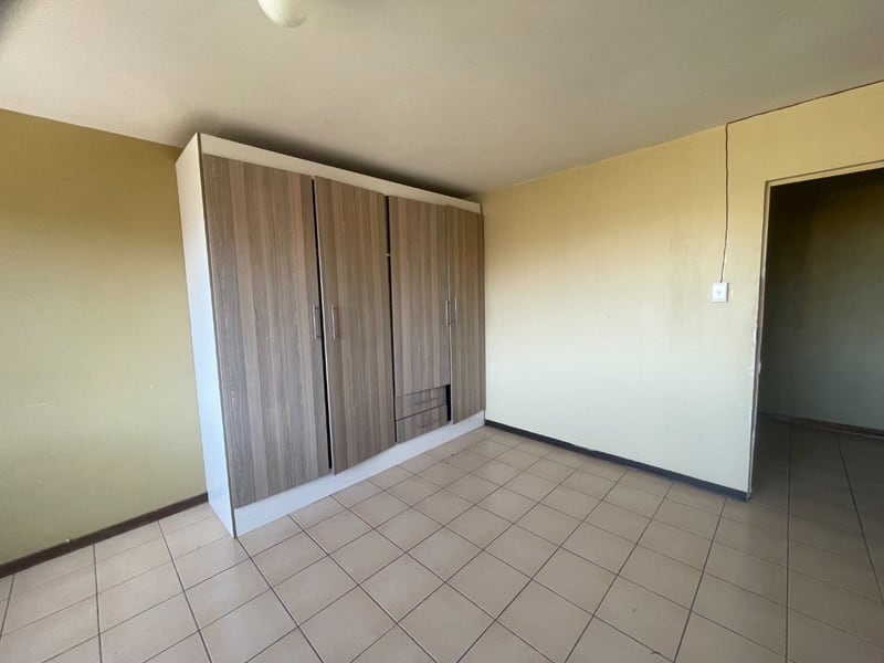 3 bedroom Flat/Apartment in Sunnyside