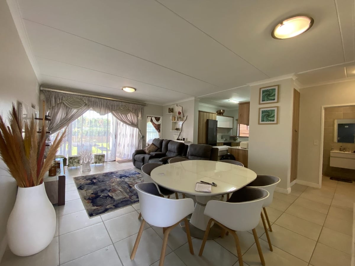 3 bedroom Flat/Apartment in Blyde Riverwalk Estate